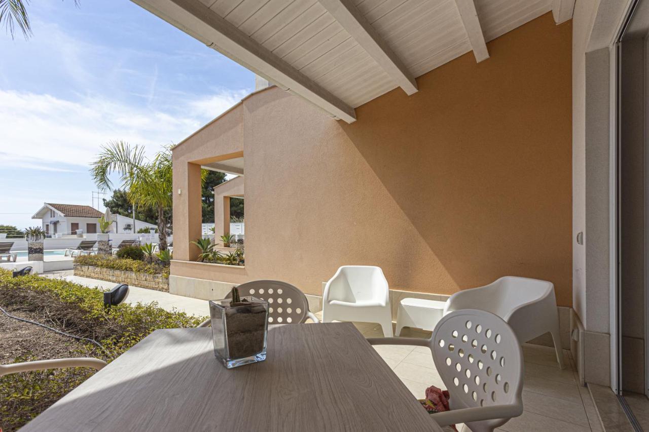 Small Luxury Apartments Pool And Sea View - Stella Del Mare Fontane Bianche Exterior foto